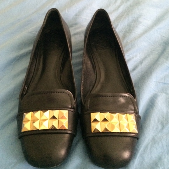 Vacation sale! Tory burch gold stud flats