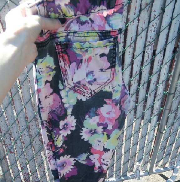 REDUCED! Faded Candies Skinny Jeans