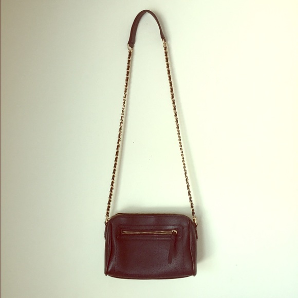Small chained bag