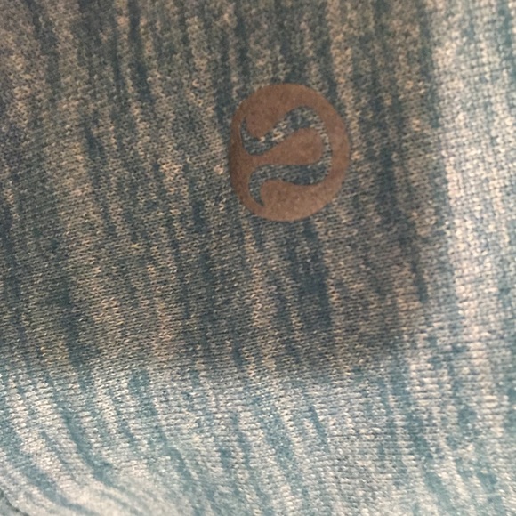 Cute heathered green lululemon shirt - Picture 2 of 2