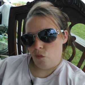 Meet your Posher, Candace