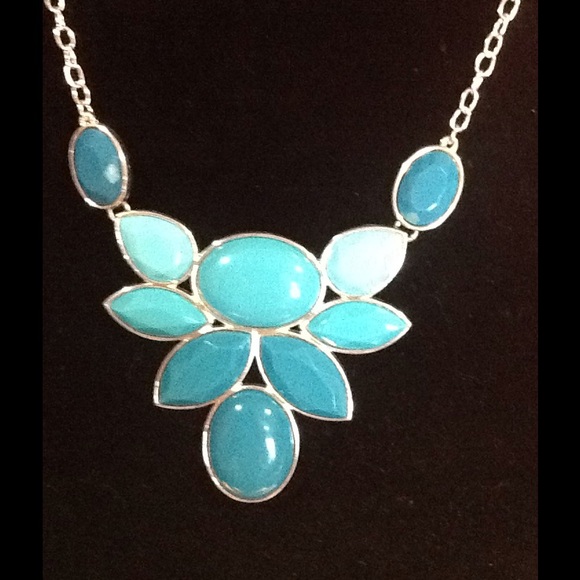 ❌ NO LONGER AVL ❌ FREE w/any $20 purchase - Picture 2 of 3