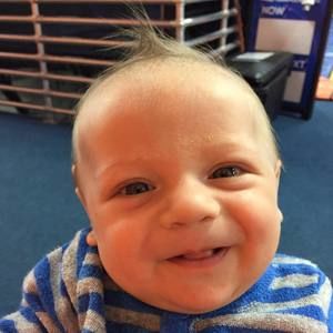 Meet your Posher, Ari