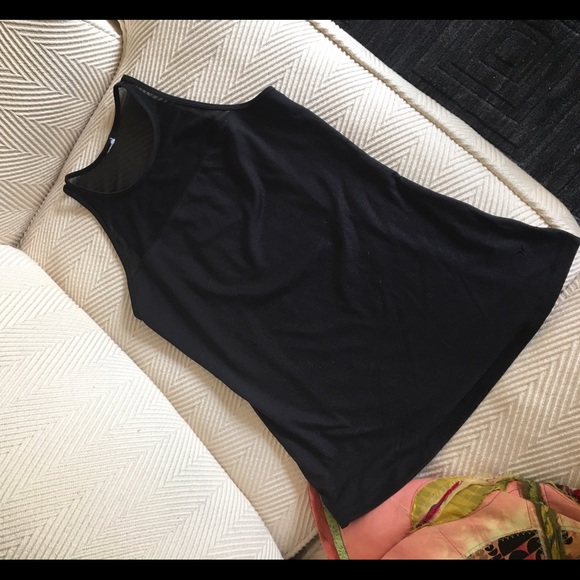 Mesh hi-neck workout tank