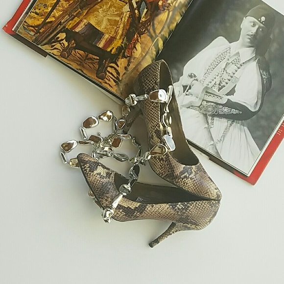 Snake print pumps