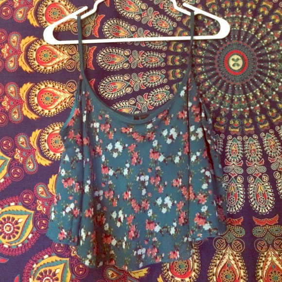 Closet closing in 1 HOUR!💕