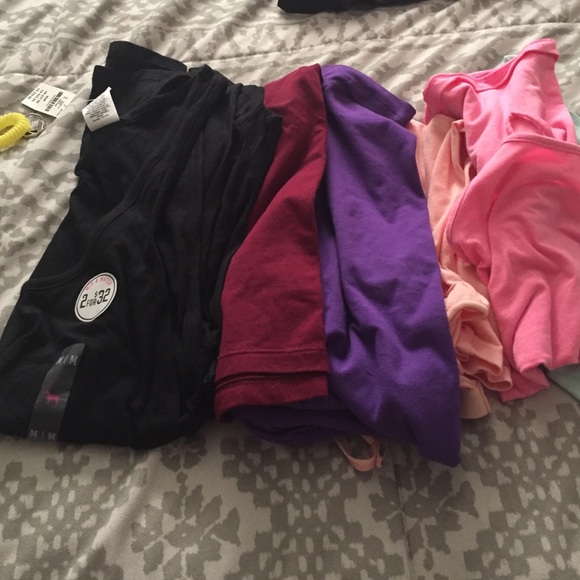 6 Victoria secrete tanks