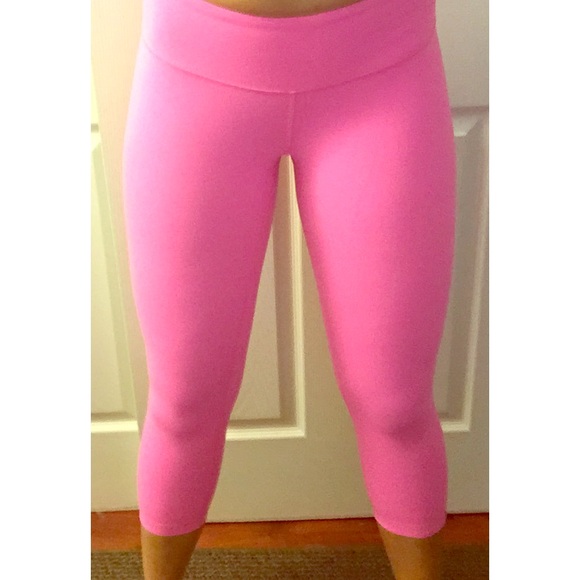 Lululemon Capri workout pants