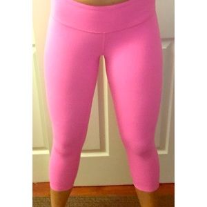 Lululemon Capri workout pants