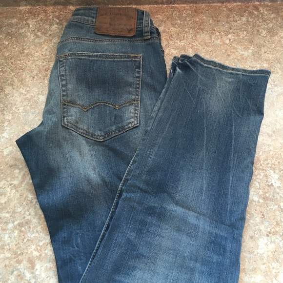 American Eagle men's jeans