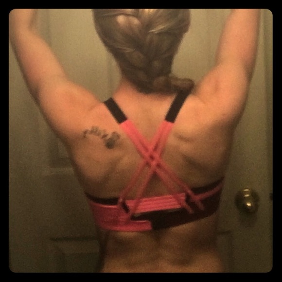 VS Angels sports bra