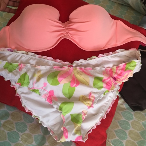 Victorias secret bathing suit.Top 36c bottom large