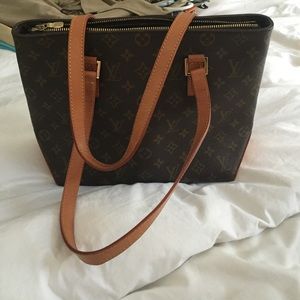 Authentic. Louis Vuitton Small Cabas