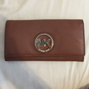 Michael kors wallet