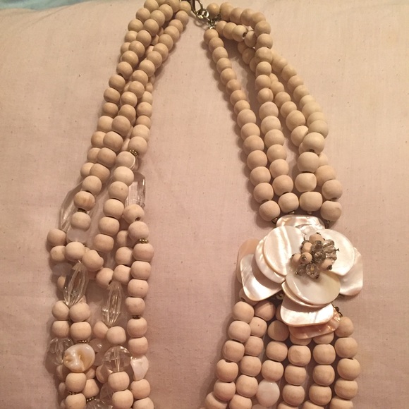 Wood & bead necklace