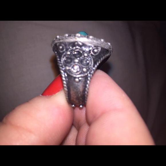 Ring size 9 - Picture 3 of 3