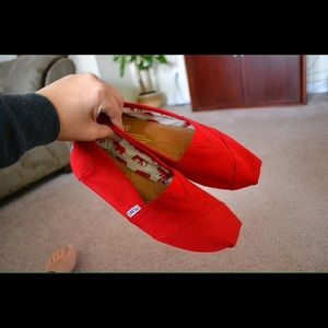 NEED GONE red toms