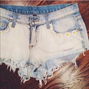 Carmar Daisy Shorts