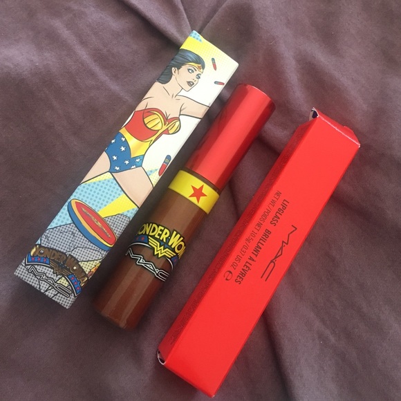 LipGlass - Picture 1 of 3