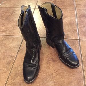 Ladies Cowboy Boots. Ropers