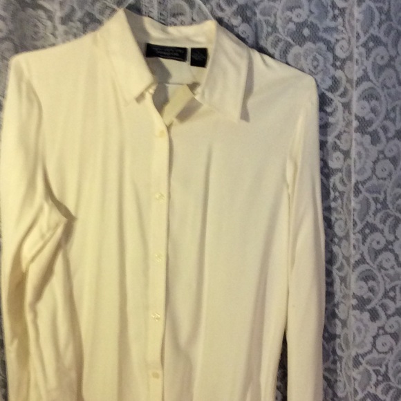 New York design Tops - 100% silk long sleeve blouse