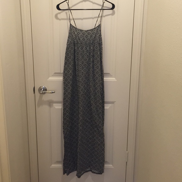 Grey & white maxi dress from O'Neil - Picture 1 of 3