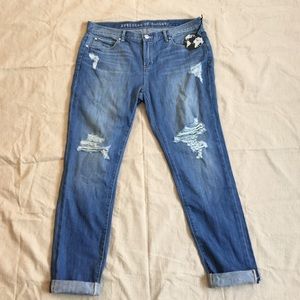 Distressed boyfriend jeans