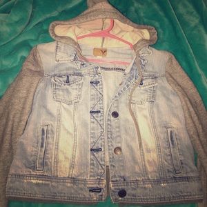 American Eagle Jean Jacket!
