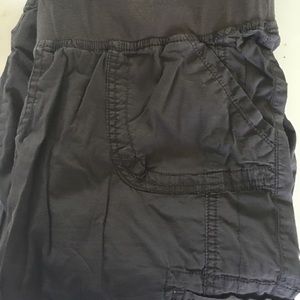 Maternity cargo shorts