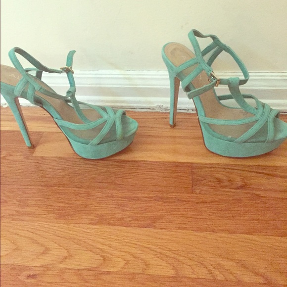 Turquoise Aldo Suede heels, Genuine Leather sole