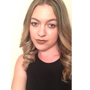 Meet your Posher, Alison