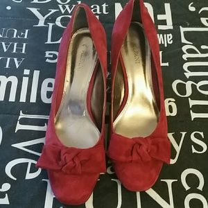 FINAL NARKDOWN ****Bow wedges