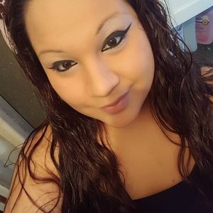 Meet your Posher, Cynthia