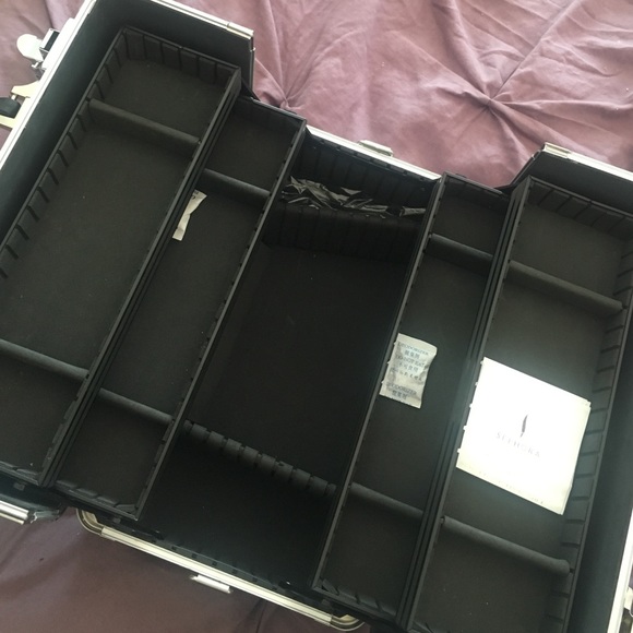 Sephora Travel Aluminum Case - Picture 3 of 4