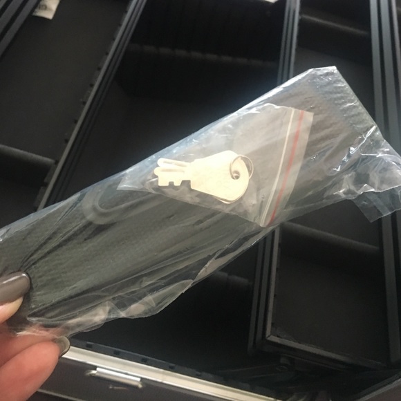 Sephora Travel Aluminum Case - Picture 4 of 4