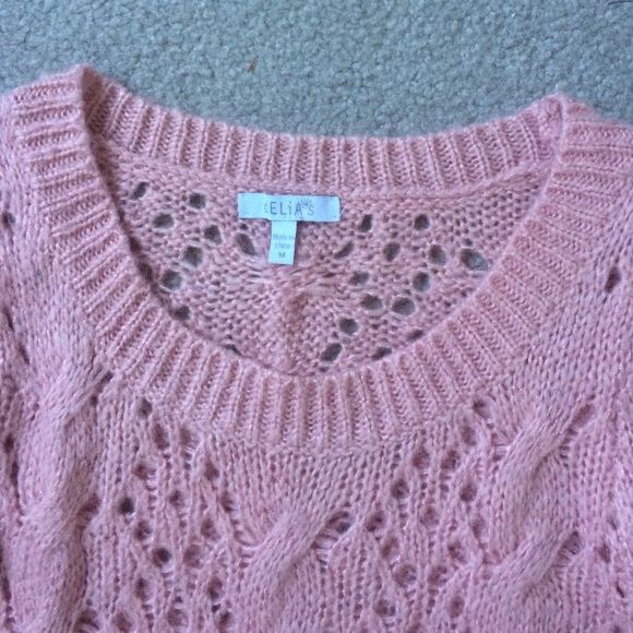 Pink sweater - Picture 2 of 2