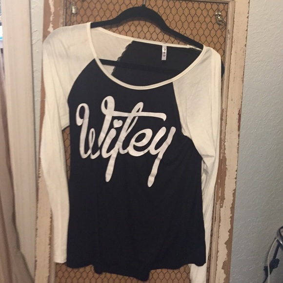 Wifey baseball 3/4 sleeve.. Never wore it - Picture 1 of 3