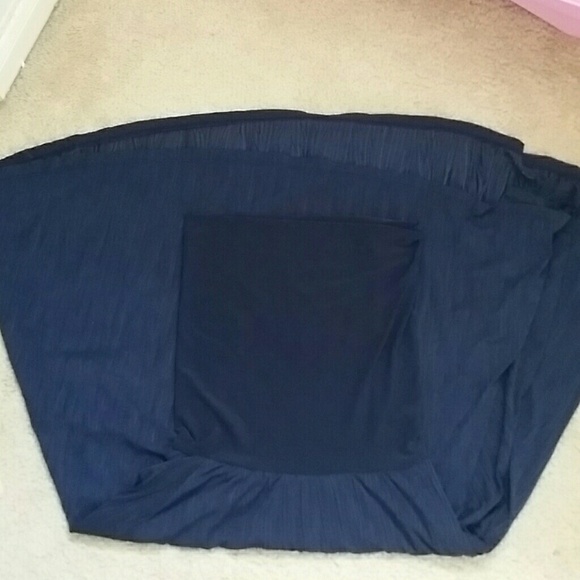 Color navy , good condition - Picture 2 of 4