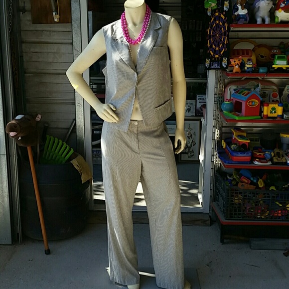 Chico's one set