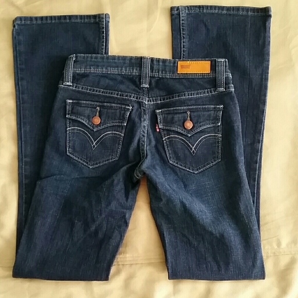 Levi's