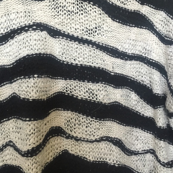 Volcom pullover stripe sweater - Picture 2 of 4