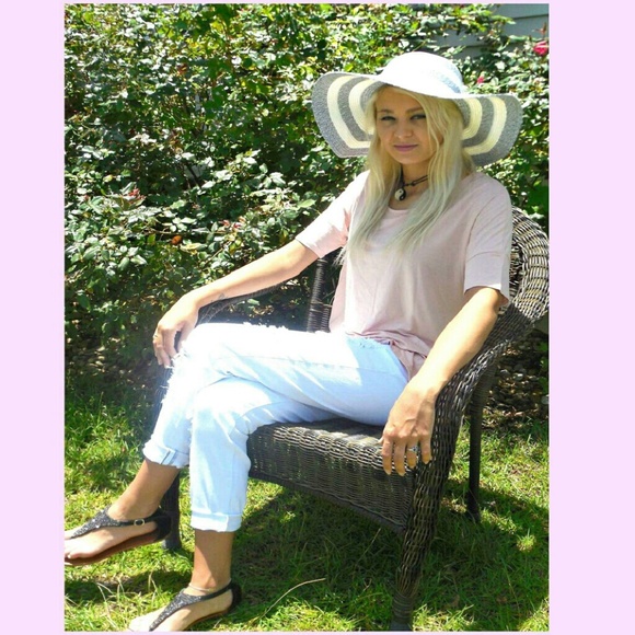 Blush Sharkbite Hem Piko Top