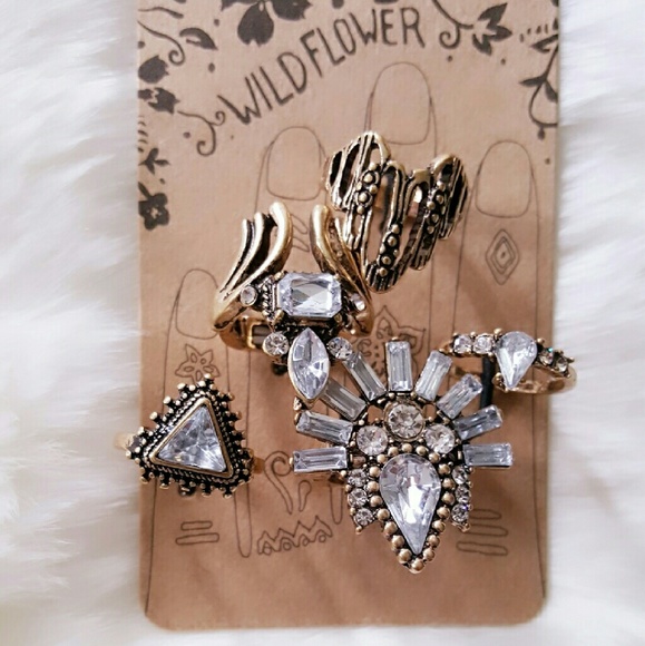 Jewelry - Beautiful Antique Gold Ring  Set