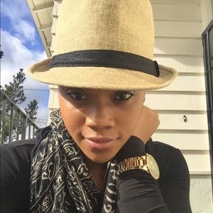 Meet your Posher, Ayanna