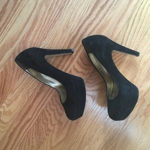 NINE WEST PLATFORM HEELS