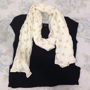 Cream scarf with gold dots