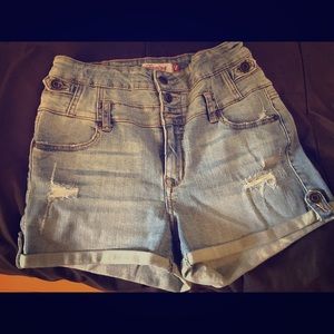 Highwaisted shorts