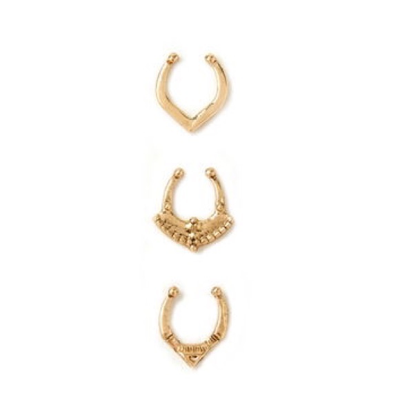 TODAY ONLY‼️🆕 Gold Faux Septum Rings - Picture 2 of 3