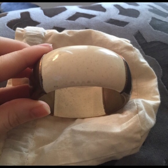 Marni "Lily white vertical band" bronze bracelet! - Picture 4 of 4