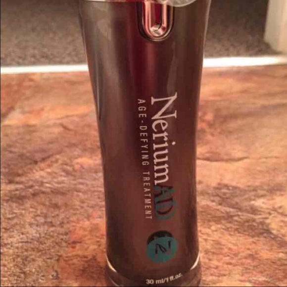💥 SALE One bottle of Nerium night cream😘